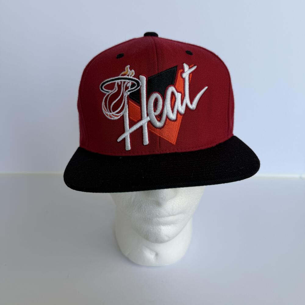 Miami Heat Hat Cap Snap Back Mens One Size Red NBA Basketball Mitchell & Ness